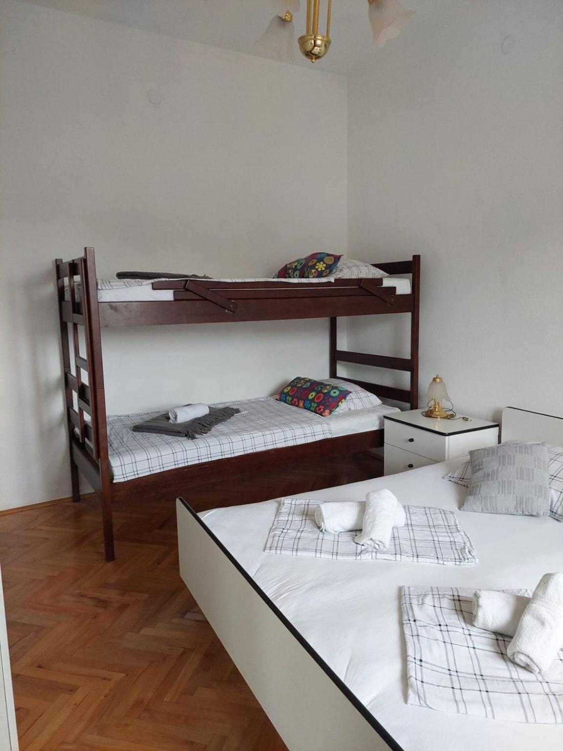 Apartments Pavao Постіра Екстер'єр фото